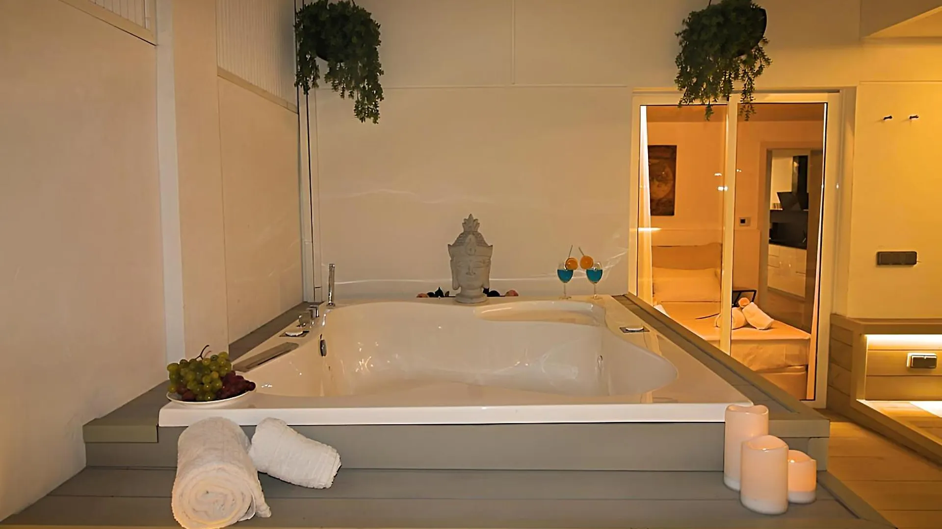 Our Penthouse With Jacuzzi Close To Paseo De Gracia Barcelona Lejlighed