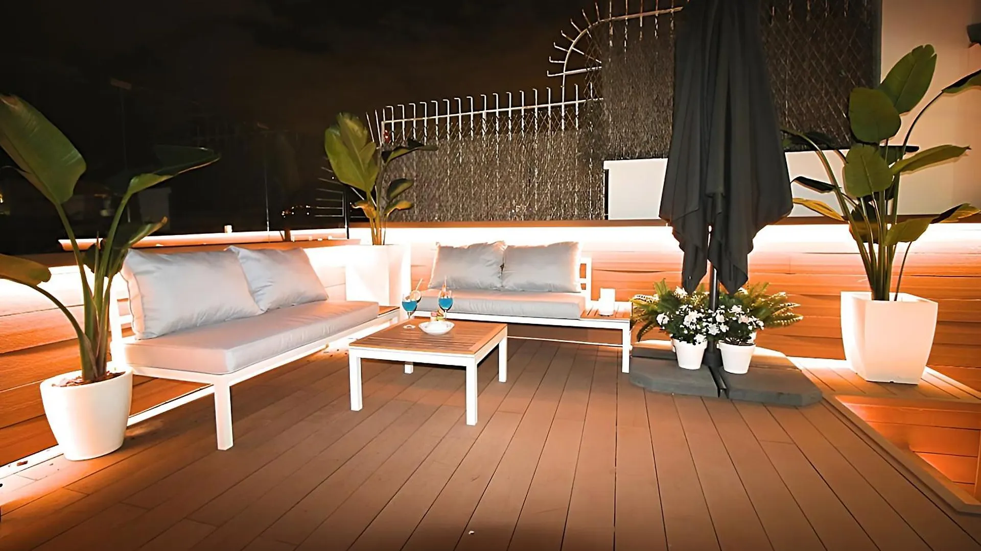Our Penthouse With Jacuzzi Close To Paseo De Gracia Barcelona Lejlighed