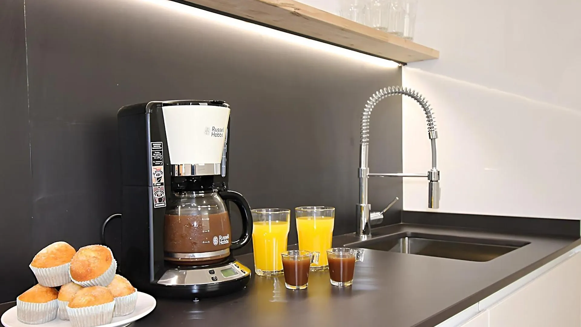 Our Penthouse With Jacuzzi Close To Paseo De Gracia Barcelona 0*,  Spain