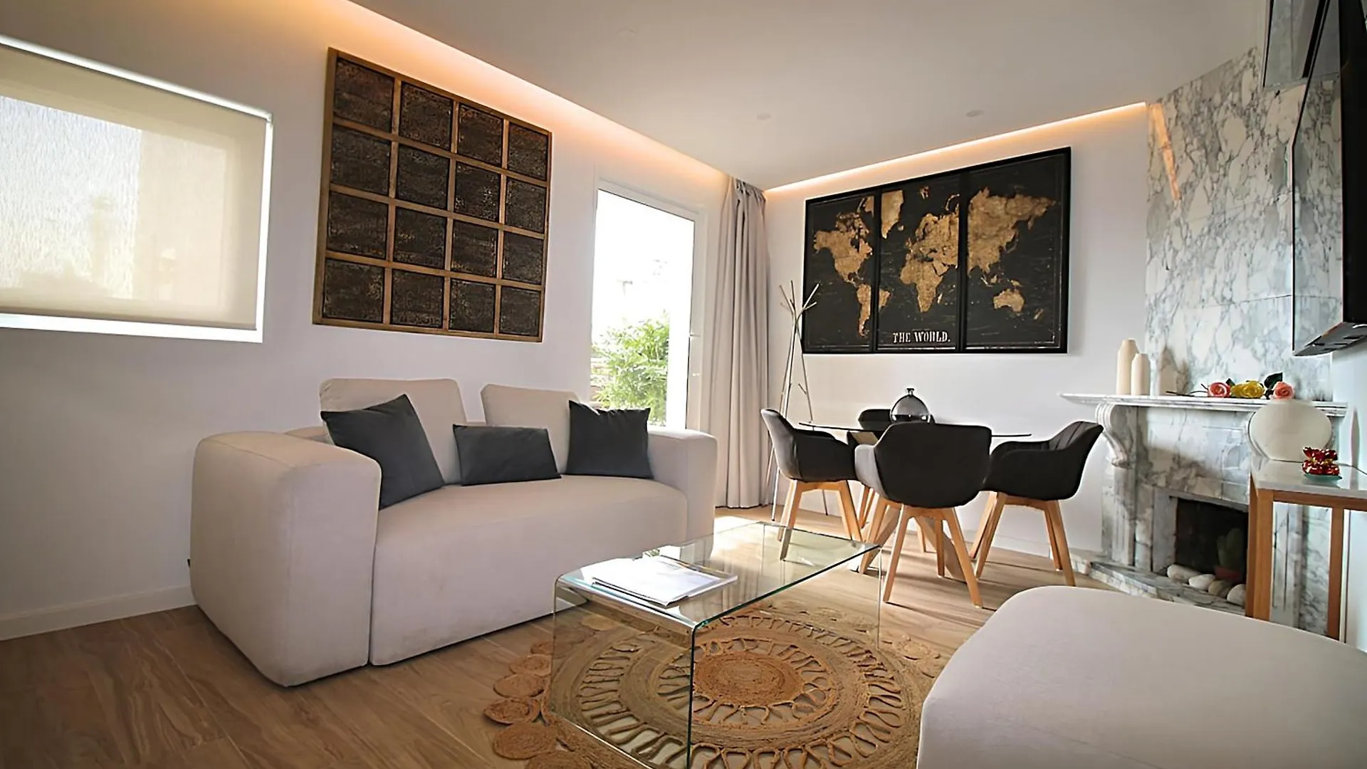 Apartment Our Penthouse With Jacuzzi Close To Paseo De Gracia Barcelona